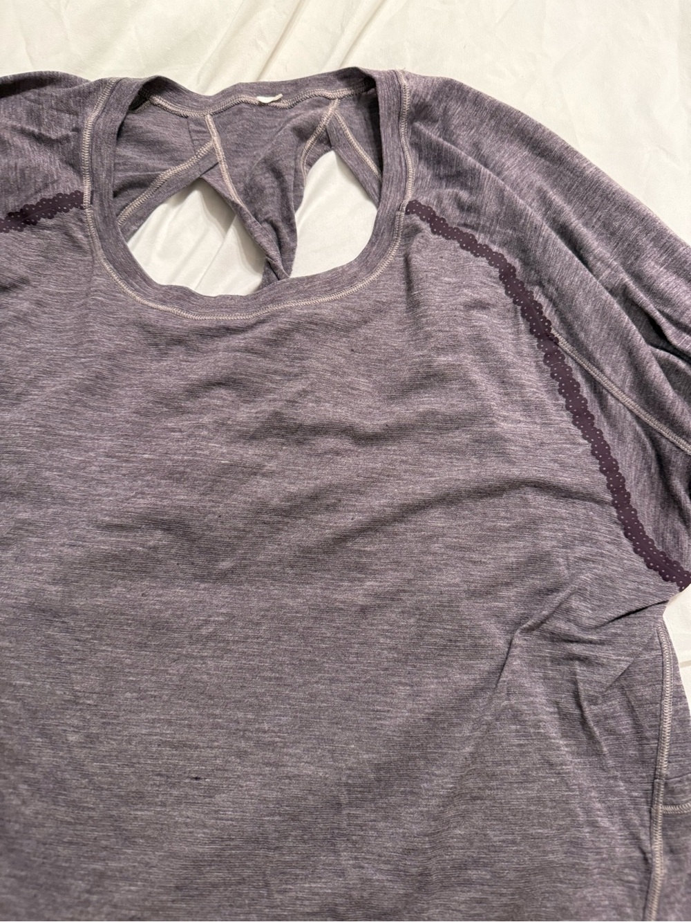 Lululemon Women’s Long-Sleeve Performance Top in Heather Purple - Picture 2 of 10
